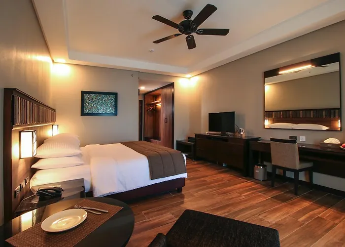Two Seasons Coron Bayside Hotel