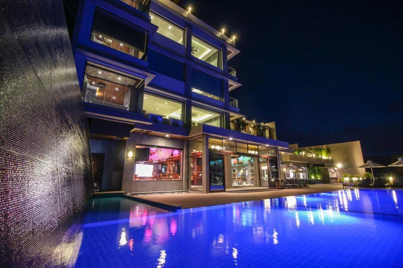 Two Seasons Bayside Coron